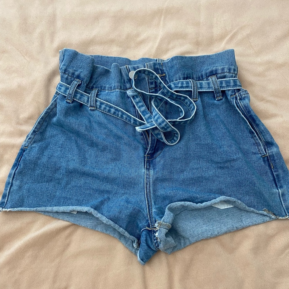 SUPER CUTE REDIAL PAPERBAG SHORTS